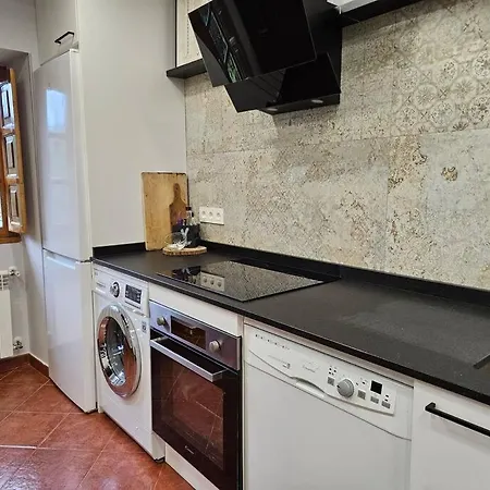 10a04 Casa Petacos Правия