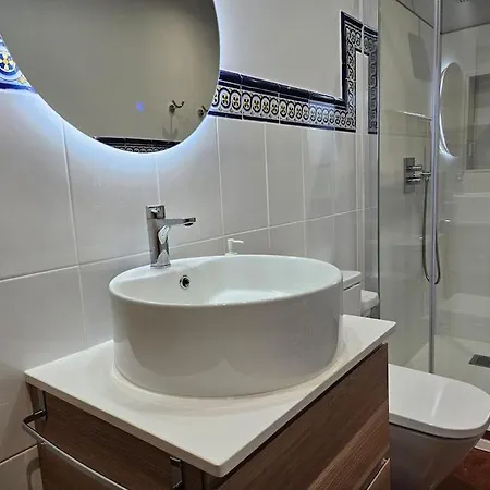 10a04 Casa Petacos Правия